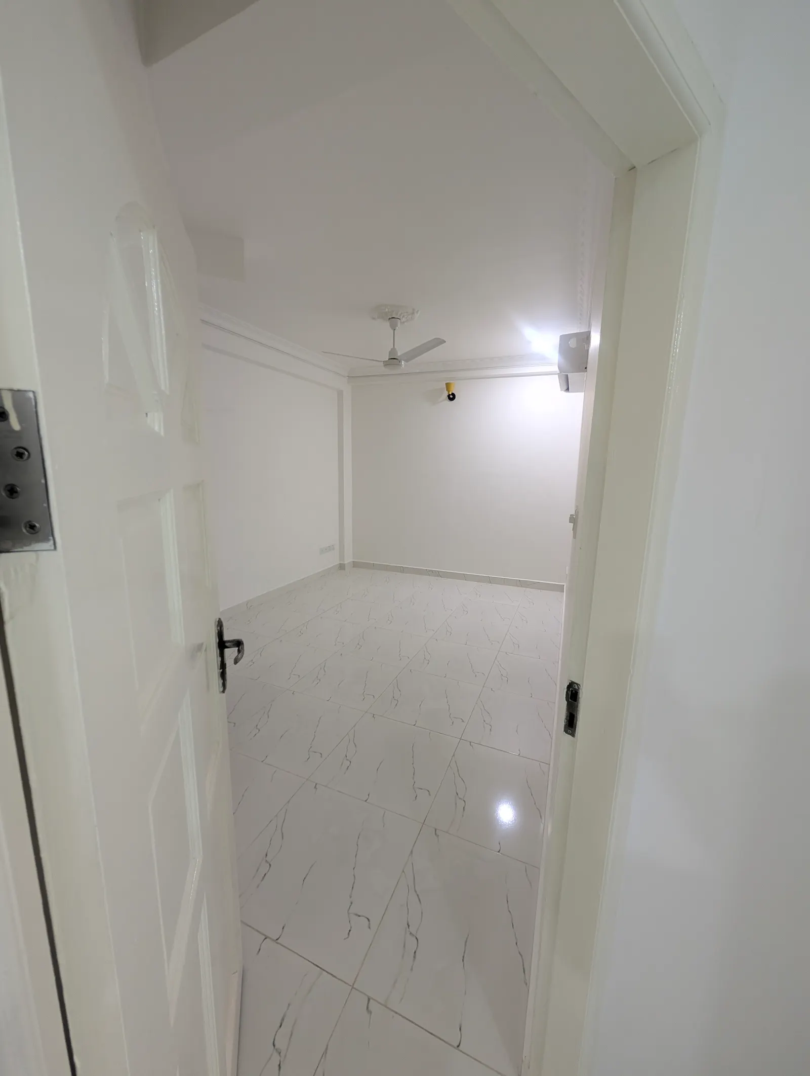 2 Bedroom Apartment in Henveiru – Balcony — Henveiru