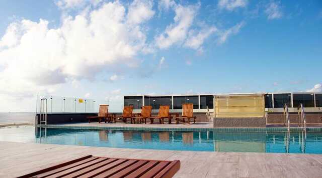 Oceanfront Residence — photo 4