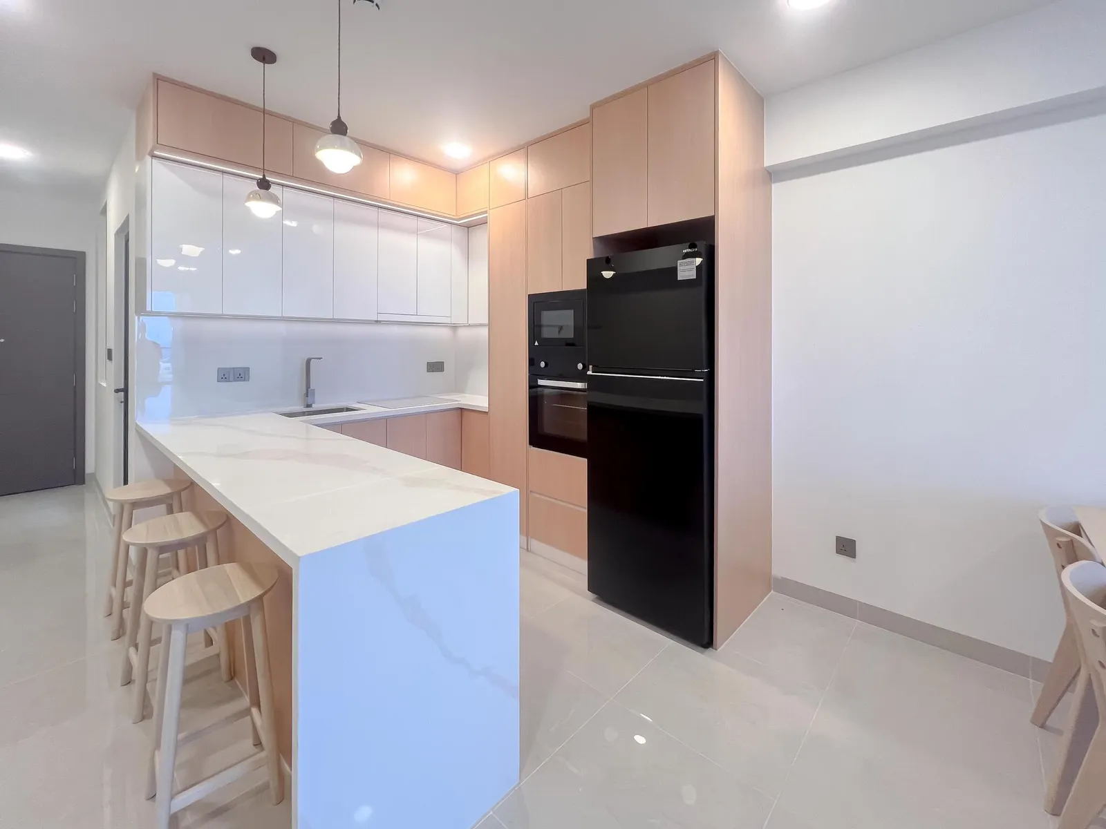 10th Floor 3BR Sunrise View Fully Furnished Apartment at Crystal Residence — Hulhumalé