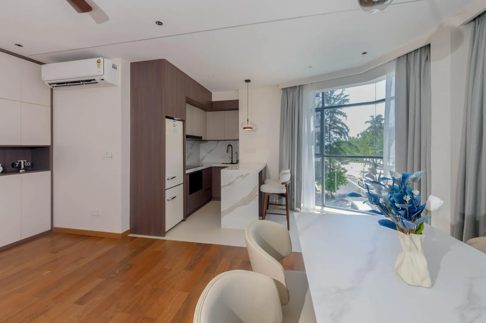 Modern 2 Bedroom Beachfront Apartment — Hulhumalé