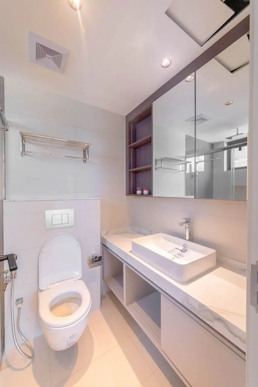 Premium Beachfront 1-Bedroom with Ocean-View Balcony — Hulhumalé
