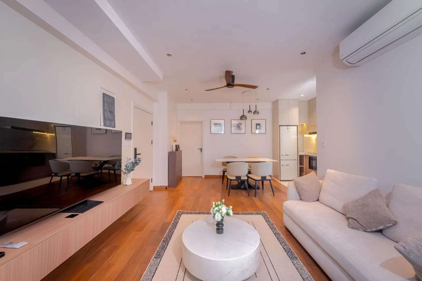 Contemporary 1-Bedroom with Balcony — Hulhumalé