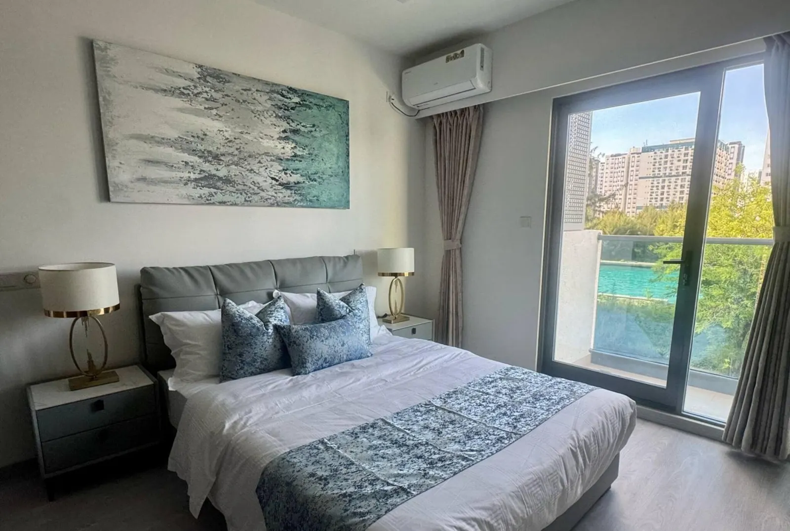 Blue Heaven 3BR Luxury Channel View Apartment — Hulhumalé
