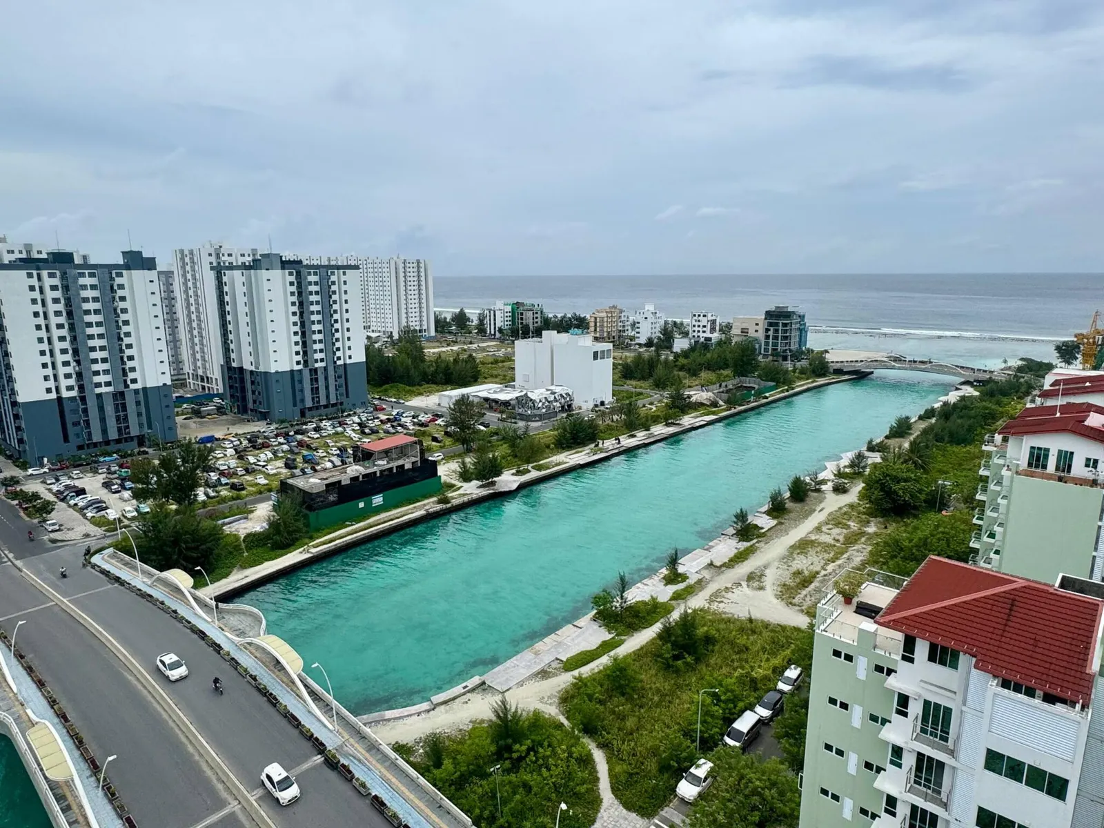 Blue Heaven 3BR Luxury Channel View Apartment — Hulhumalé