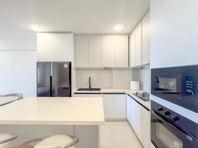 Exquisite 3-Bedroom Corner Residence with 3 Balconies — Hulhumalé