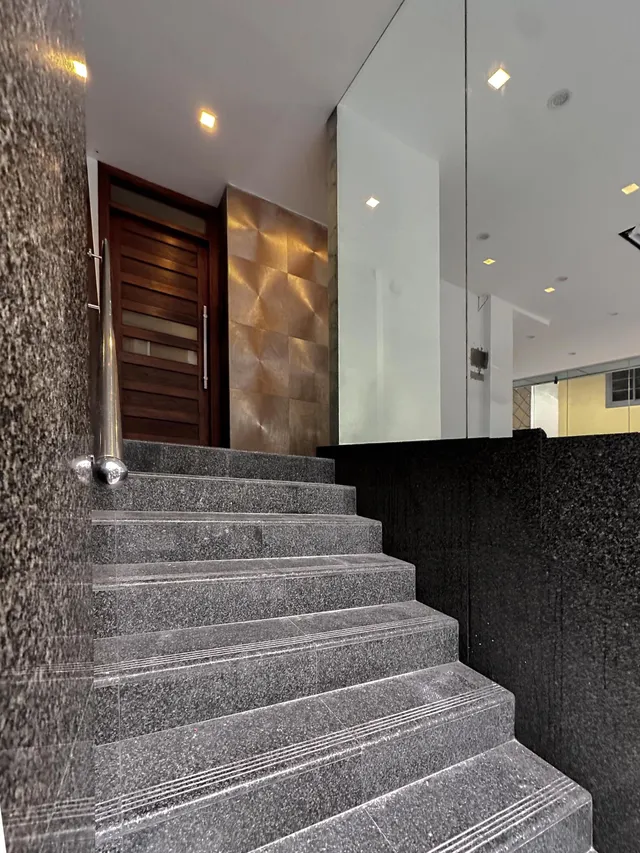 Duplex Commercial Space in Henveiru for Lease — Hulhumalé