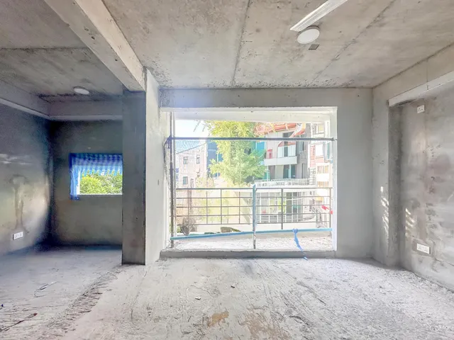 Versatile Commercial Space — Malé