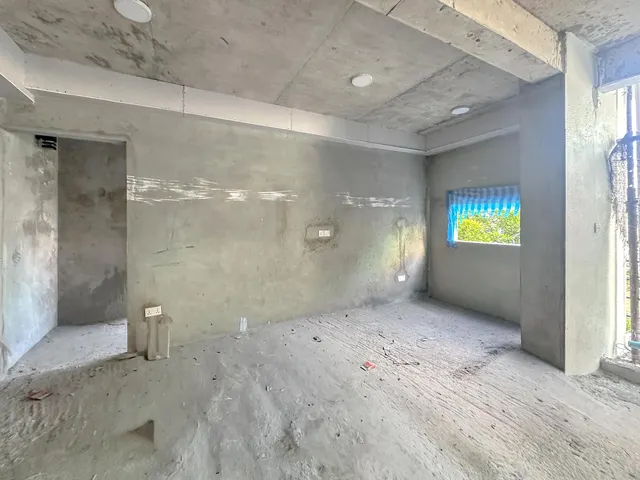Versatile Commercial Space — Malé