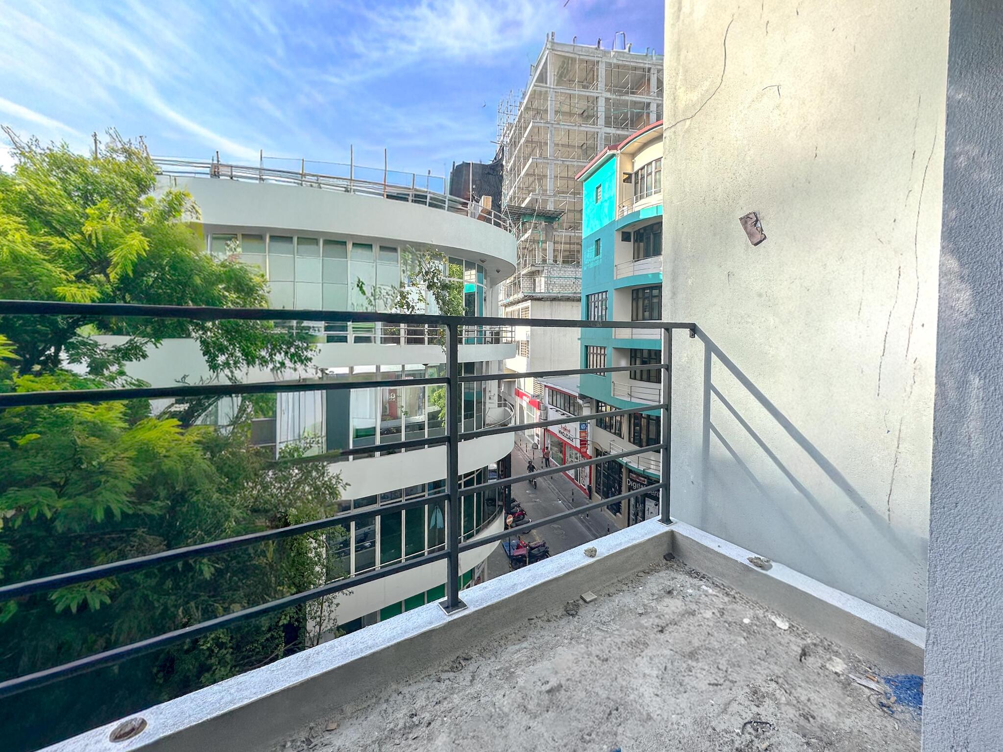 Versatile Commercial Space — Malé