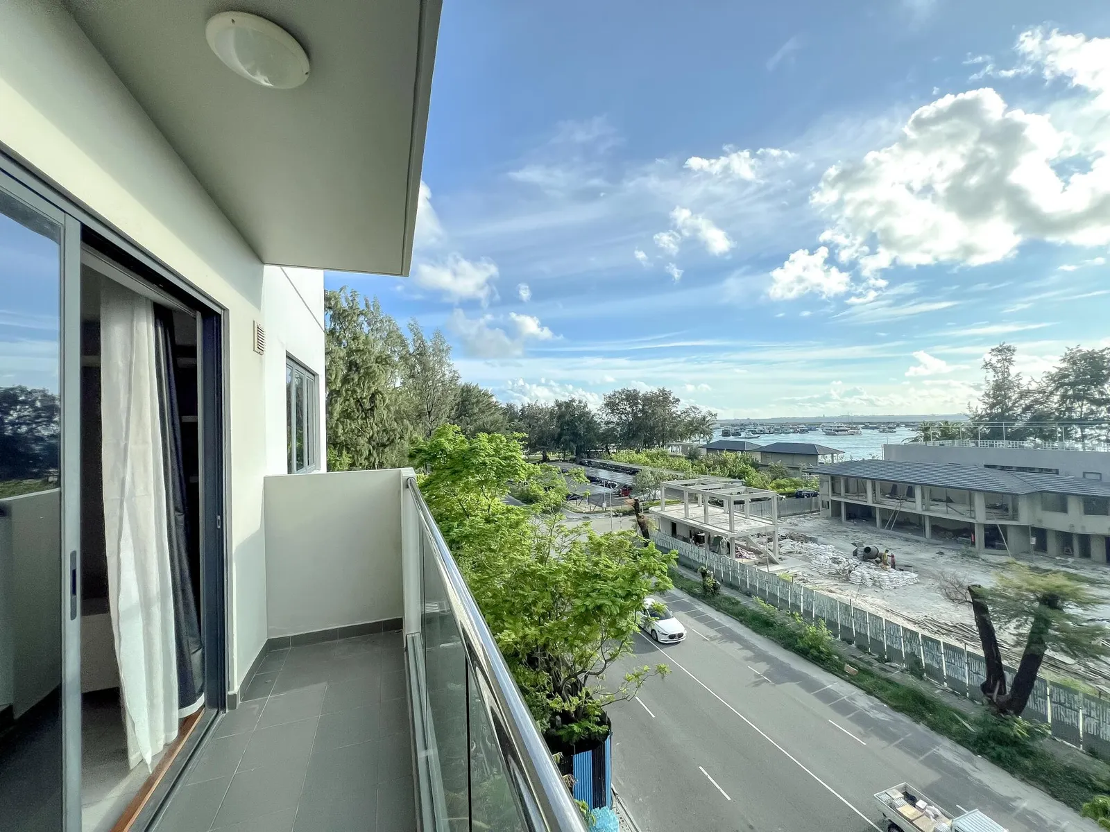 Luxury Marina-View 3-Bedroom Apartment — Hulhumalé