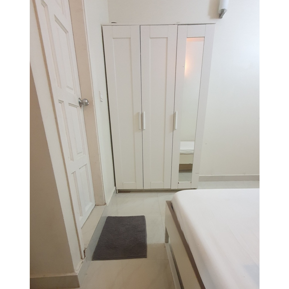 One Room (Clean & neat) from Two Room Apartment Safe & Secure + AC — Malé — Henveiru