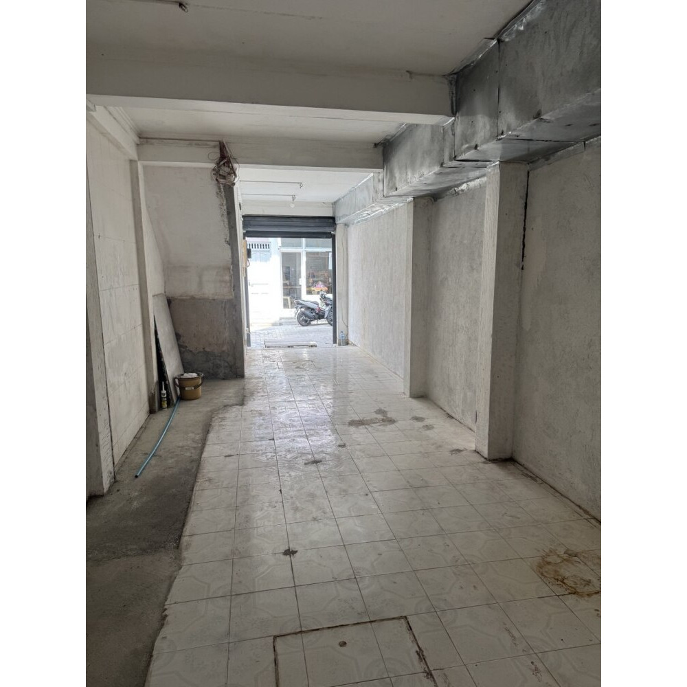 Spacious Godown / Storage Space for Rent on Dhoohimeri Magu (Easy Pickup Access) — Malé — Galolhu