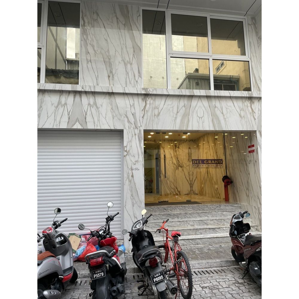 H. Del Rio building 2 Bedroom beautiful apartment Henveriru behind senihiya — Malé — Henveiru