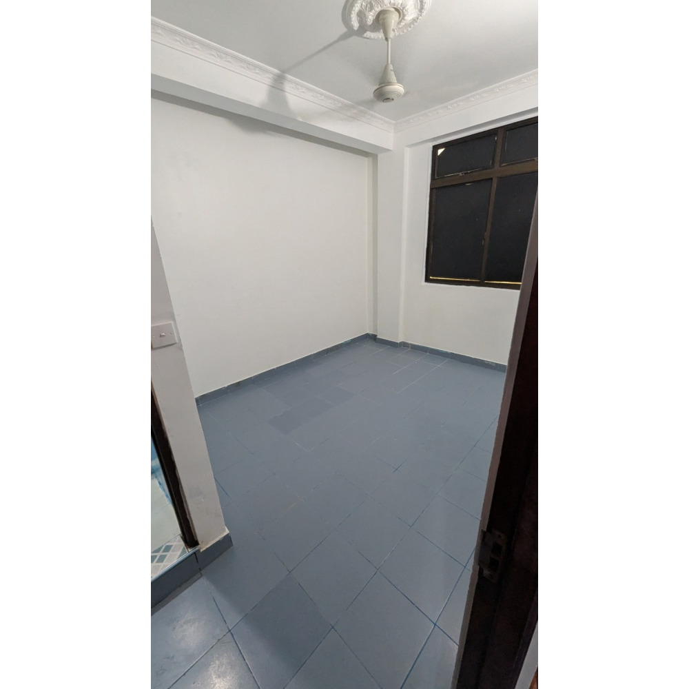 1 ROOM FOR RENT FROM 3 ROOM APARTMENT CALL /VIBER — Malé — Galolhu