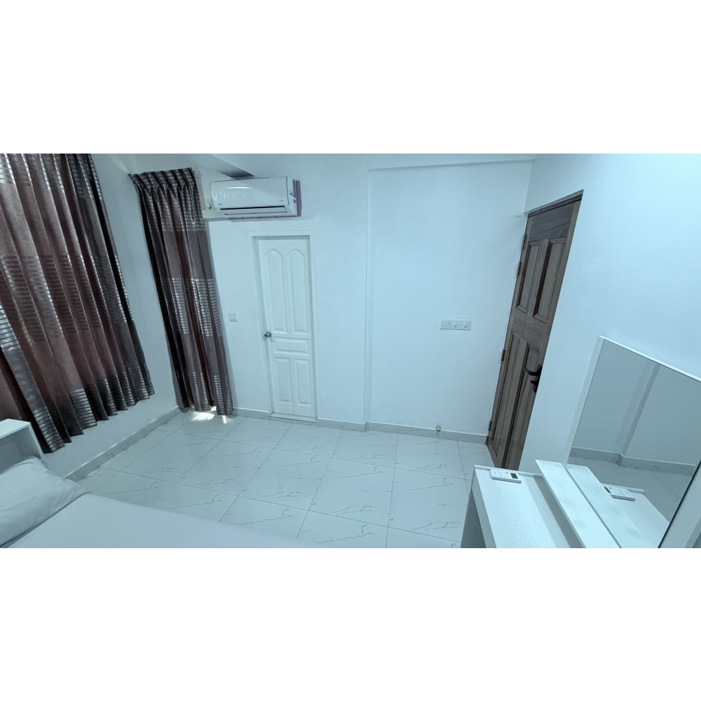 Room For Monthly Rent. Near Rasfannu Beach, Separate Entrance. Fully Furnished — Malé — Maafannu
