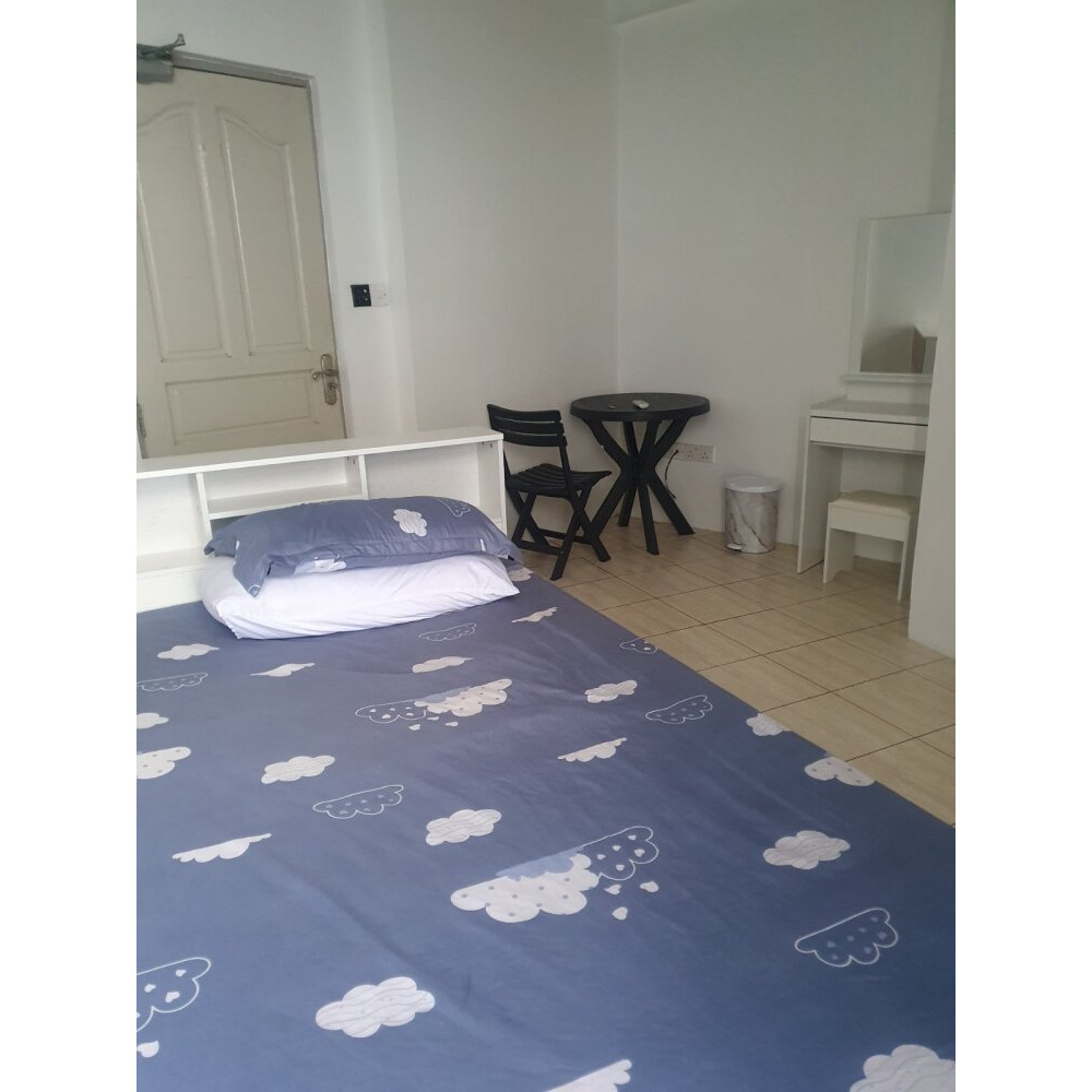 One Room from a three room apartment — Malé — Maafannu