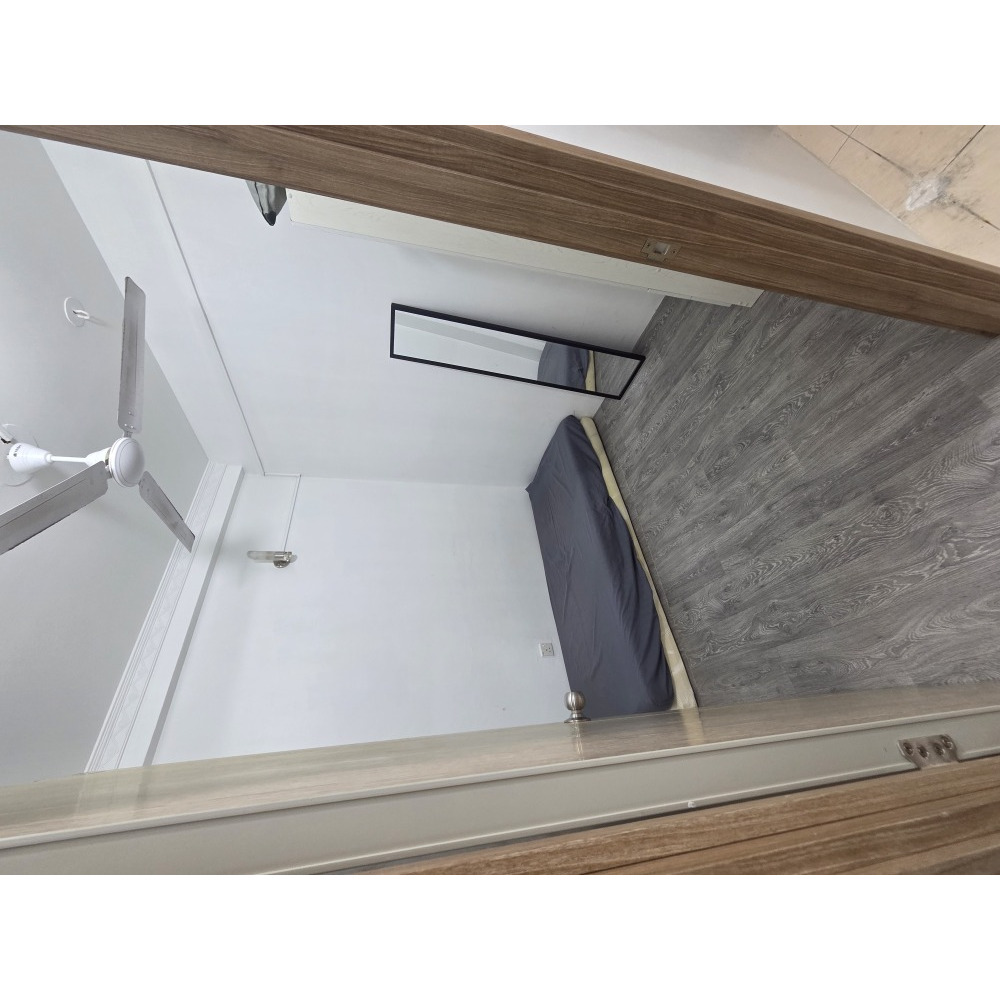 Private room. Shared bathroom. 4th floor NO lift — Malé — Henveiru
