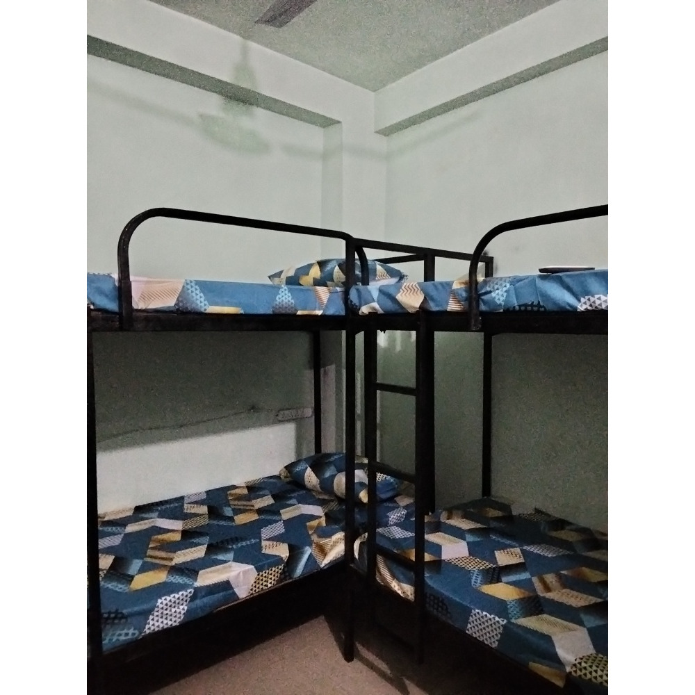 Accommodation For girls per month Mvr 3000 /...more information — Malé — Maafannu
