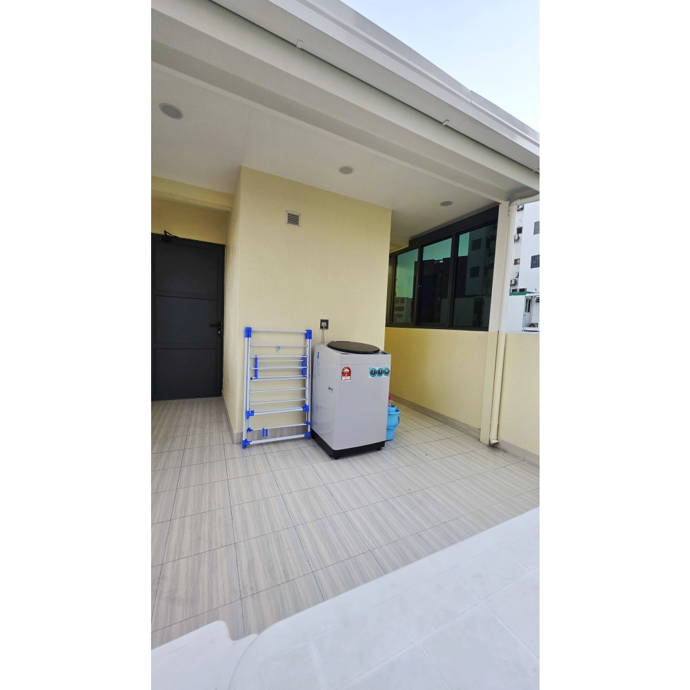 1 room with kichen and private terance available for daily rent — Malé — Maafannu