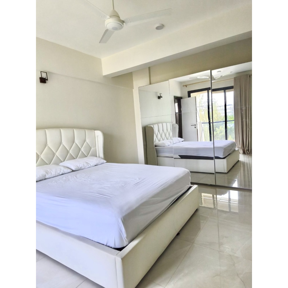 Modern Executive Room for Rent Raincoral Residence (Phase 1) — Hulhumalé