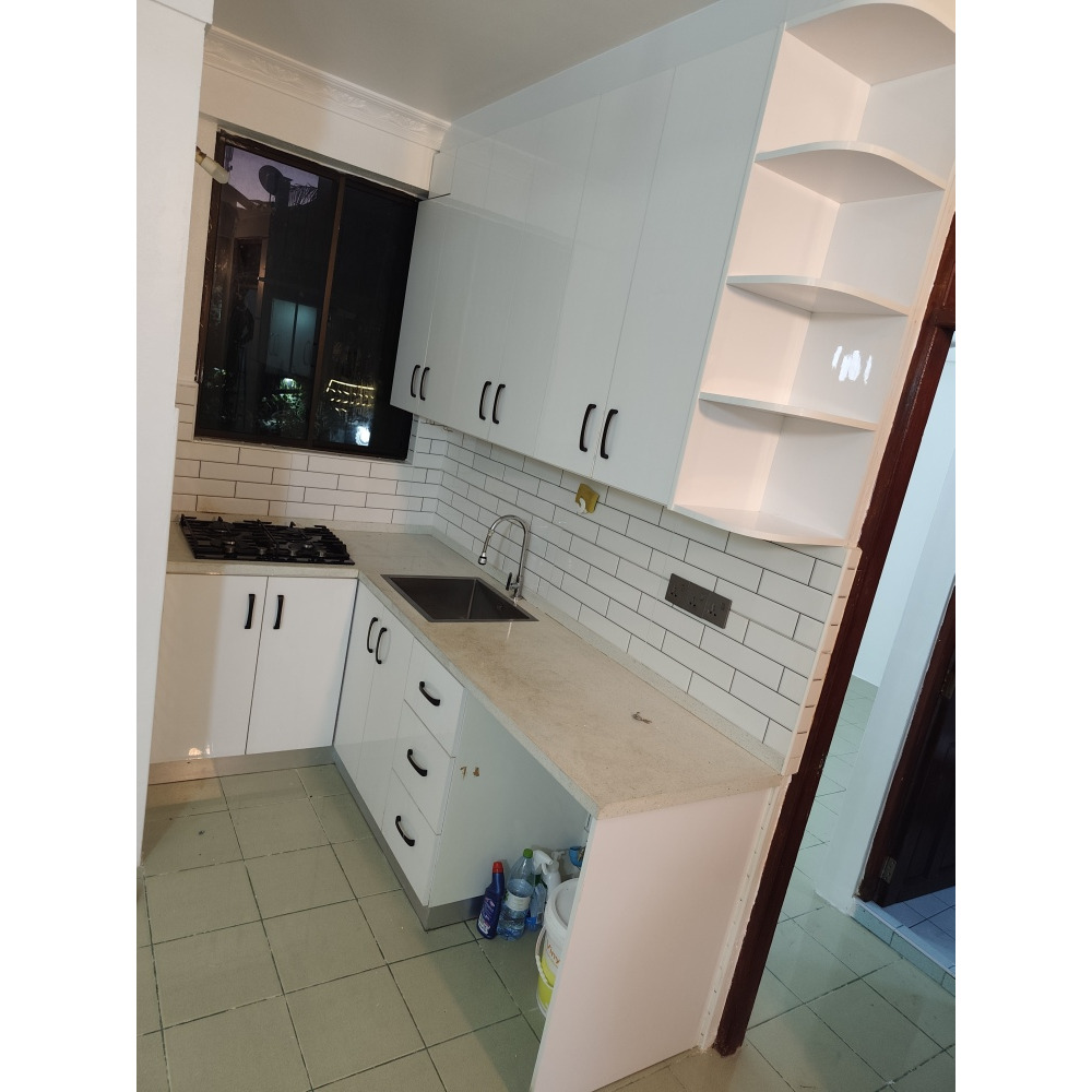 3 Room apartment with attached toilet — Malé — Henveiru