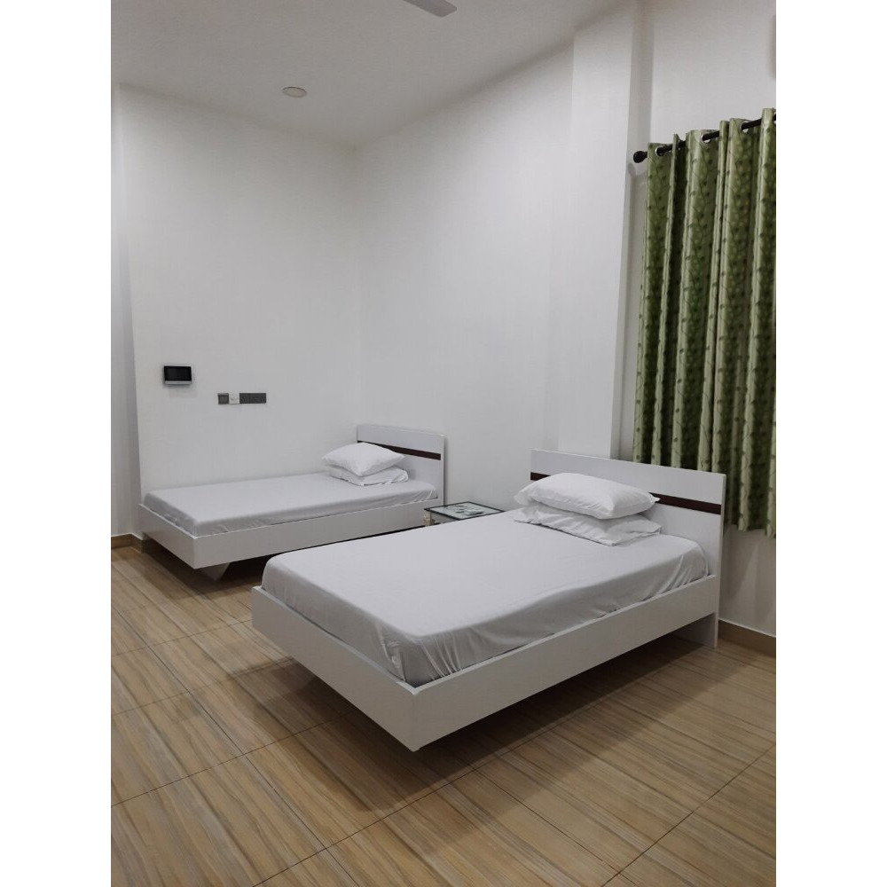 HulhuMale' Phase 1 One Room Apartment Terrace For Daily Rent — Hulhumalé