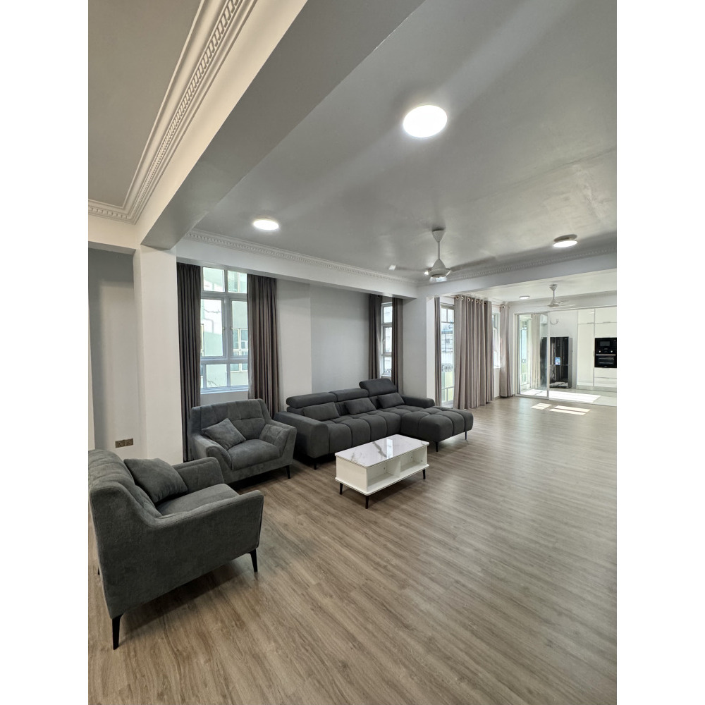 Luxury, Newly Renovated 4-double bedroom Apartment in Male, Call — Malé — Machchangolhi