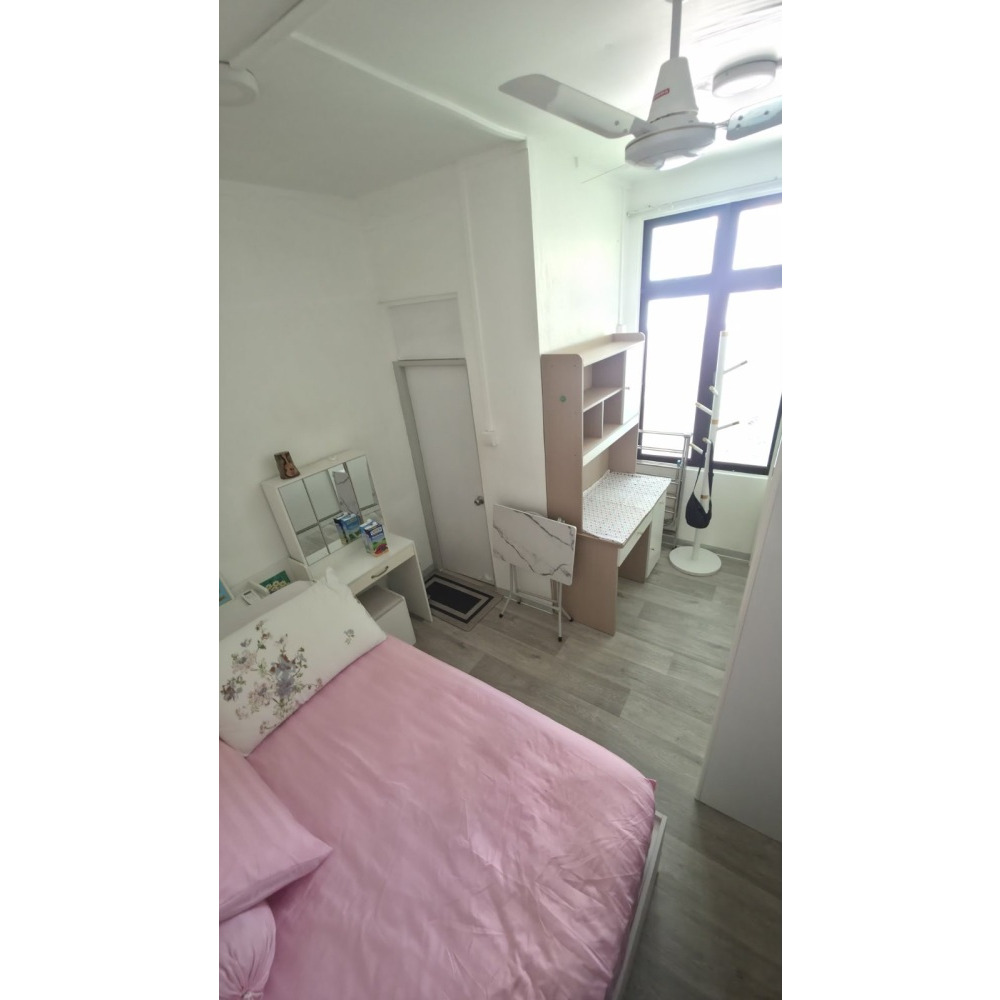 1 room with Sitting Room and belcony (Without kitchen) — Vilingili