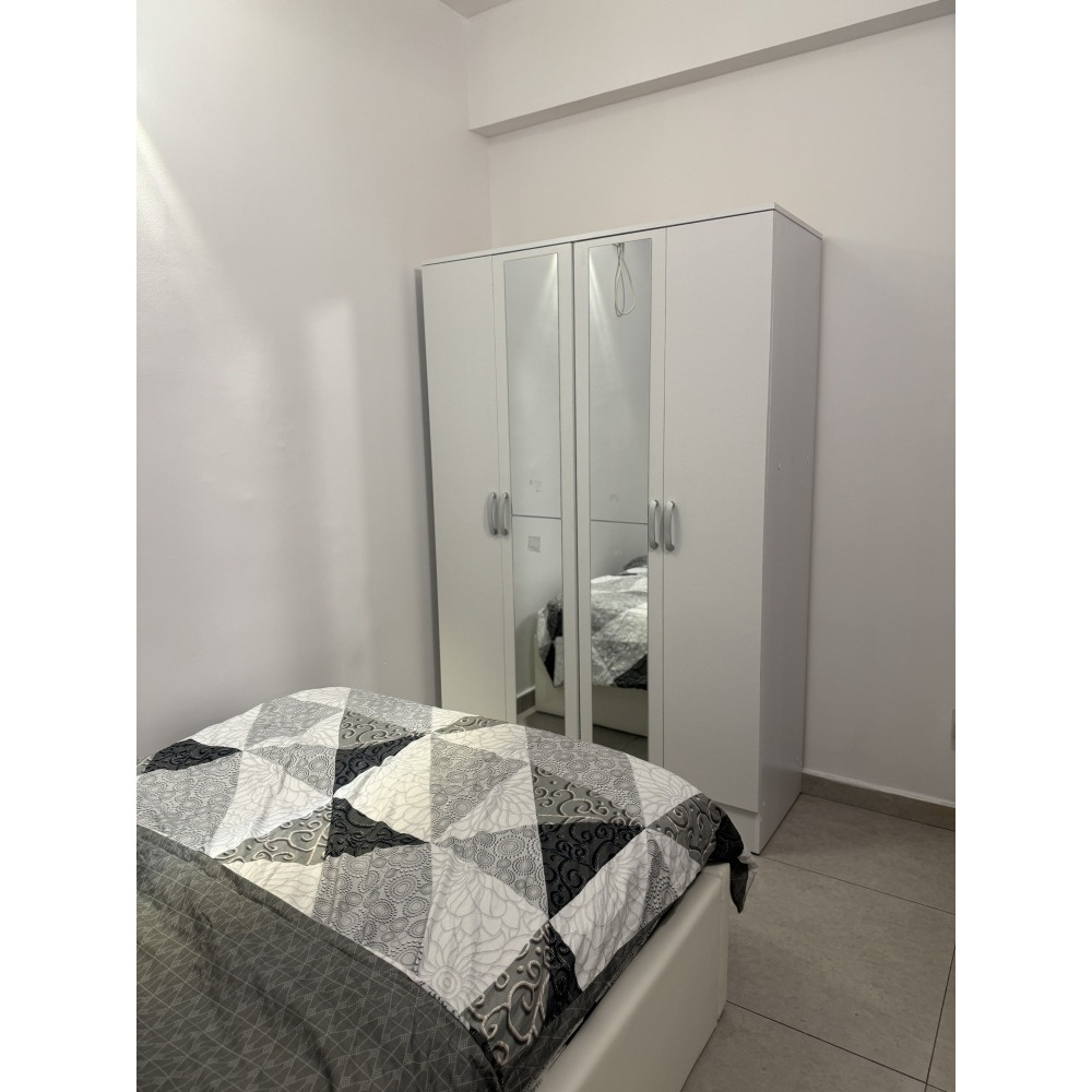 1 Room for rent from a shared apartment - Local female tenant ONLY — Hulhumalé
