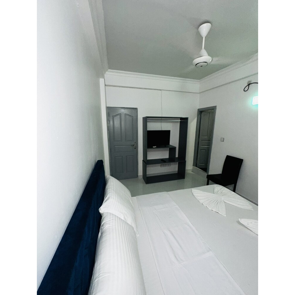 Room for daily rent male Chaandheene magu Near Add- On- Store — Malé — Machchangolhi
