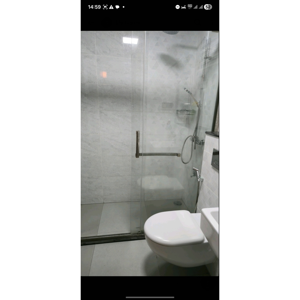 very spacious comfortable Ac room for rent with attached toilet — Hulhumalé