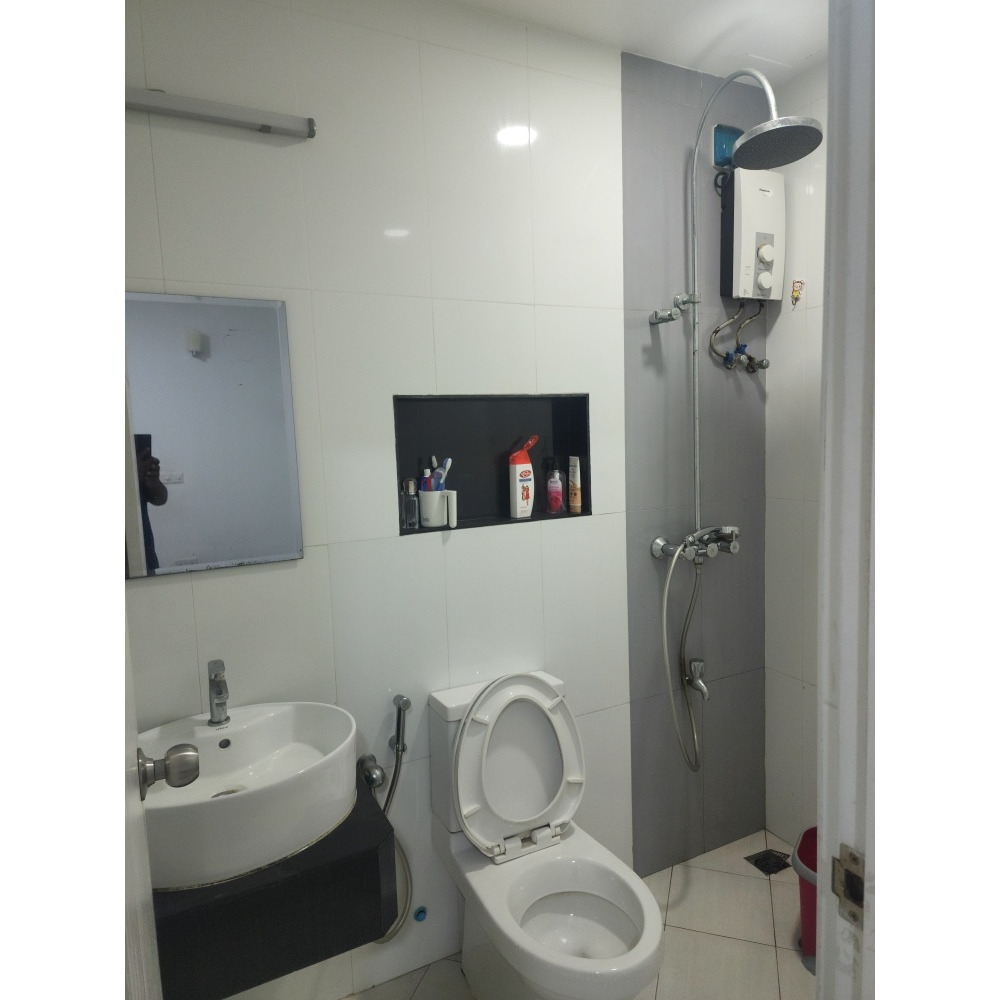 TWO BEDROOM APARTMENT with LIFT is available from MAY — Malé — Machchangolhi