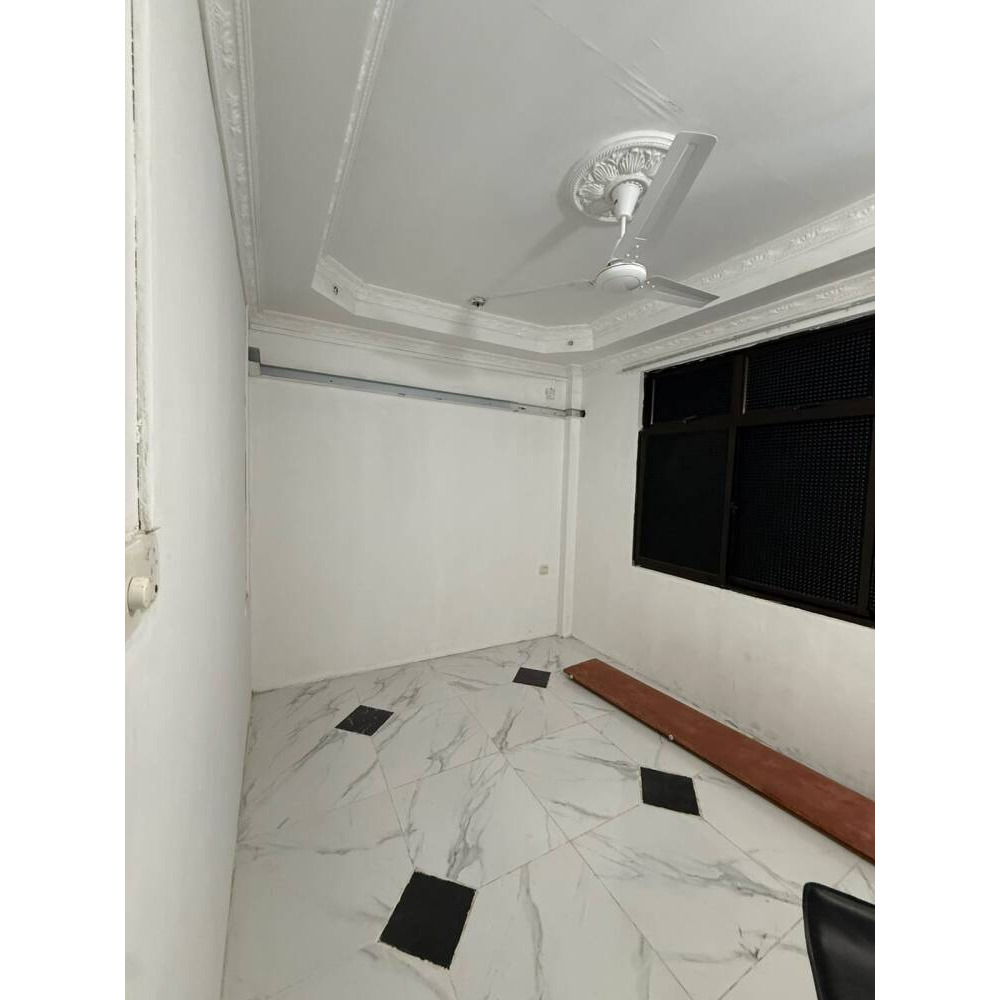 2 + 1 room Renovated Apartment for immediate rent - 1st Floor - No Lift — Malé — Maafannu
