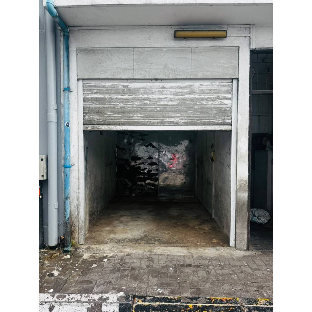 Godown near ADK hospital, Renrt,25000 — Malé — Henveiru