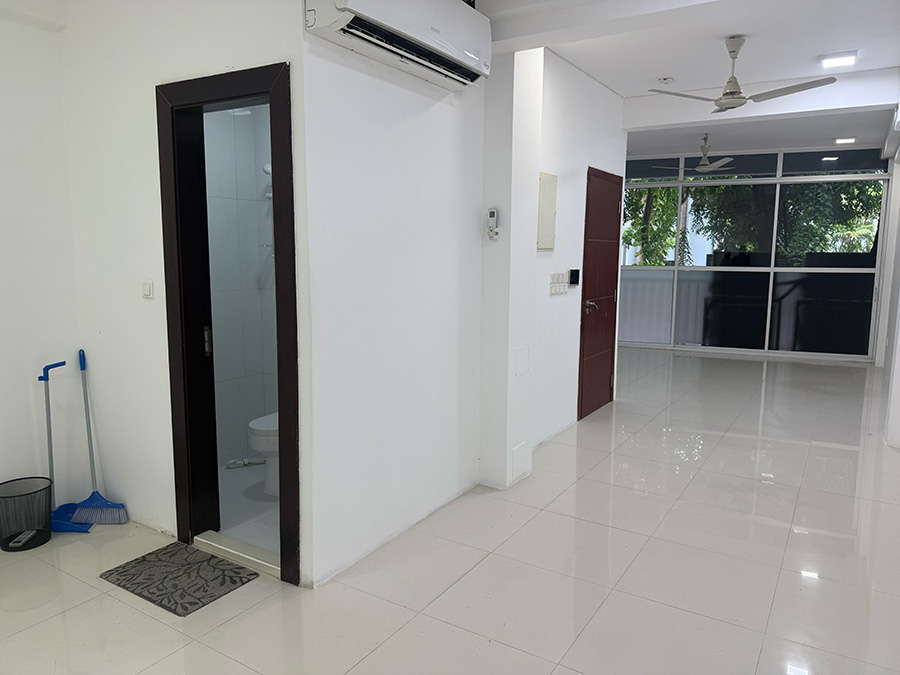 First floor ready for office or godown — Malé — Henveiru