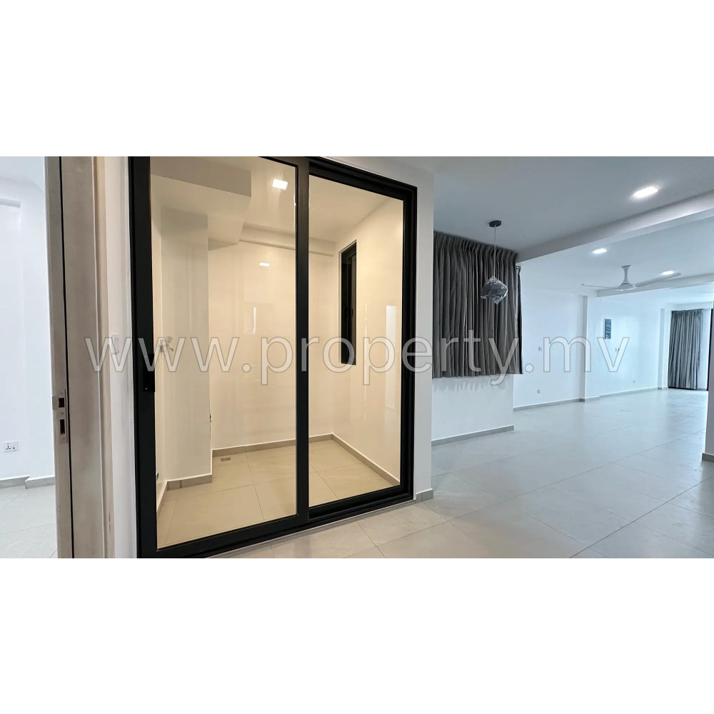 Unfurnished 3 bedroom apartment, Fiyaathoshi Magu, 5th FL, Maafannu, Male' — Malé — Maafannu