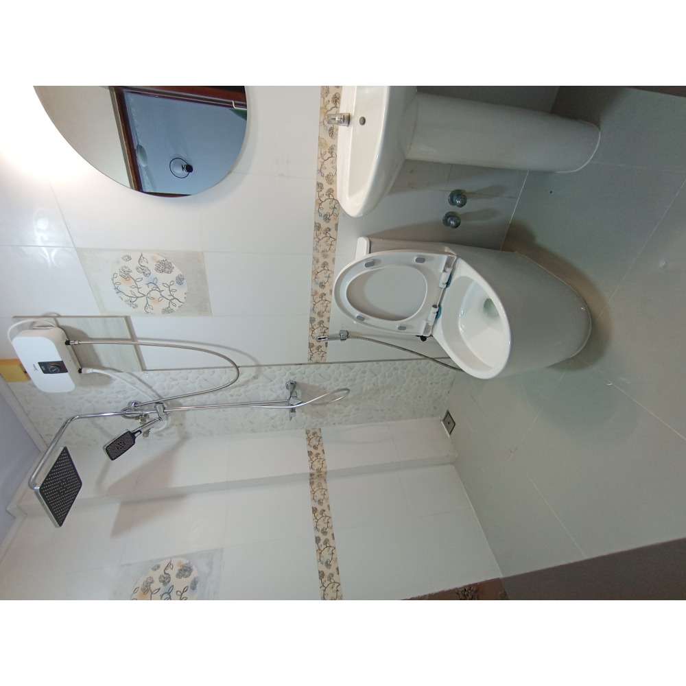 Room for daily rent male Chaandheene magu Near Add- On- Store — Malé — Machchangolhi