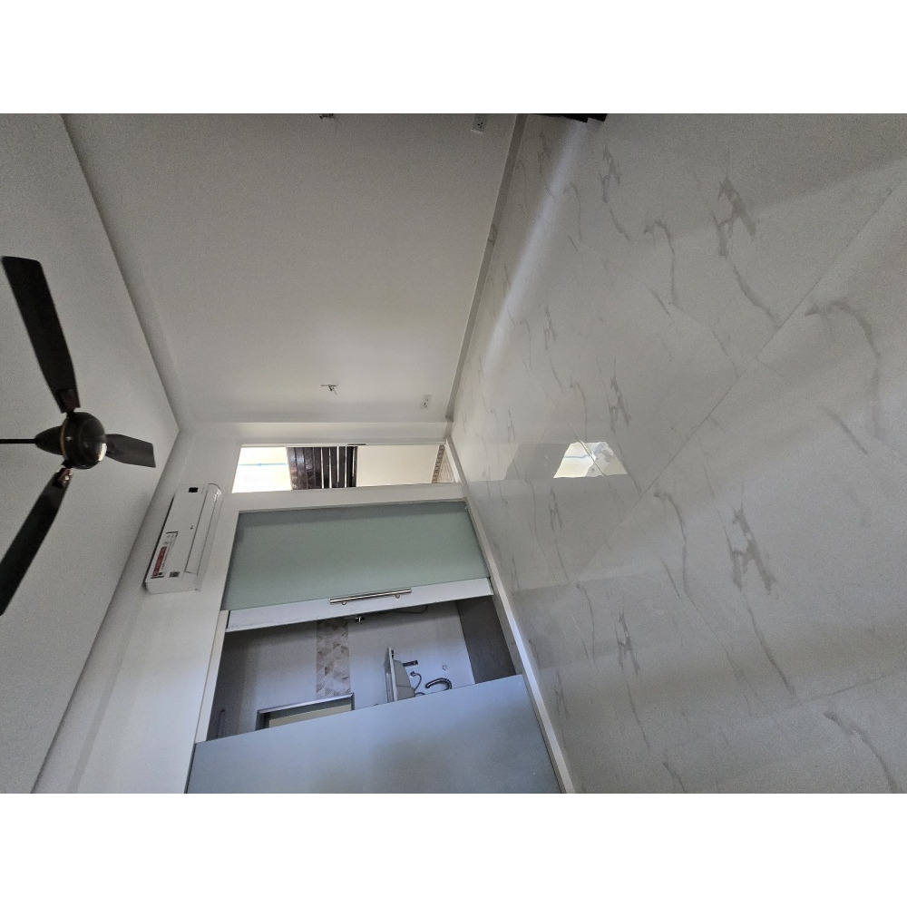 HM Phase 1, Beachfromt 2 Bedroom Large Apartment with Seaview in Prime Area — Hulhumalé