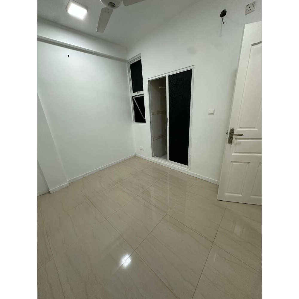 2 Room Apartment for rent (5th Floor no lift) 14000 MVR — Malé — Machchangolhi