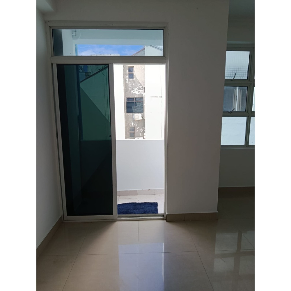 Spacious Two Room Apartment for Rent — Malé — Machchangolhi