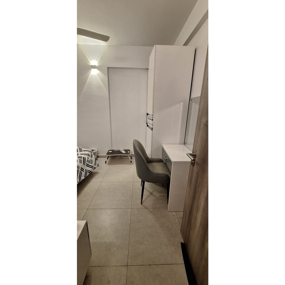 1 room out of 3 rooms apartment for rent, exclusively for female tenant! — Hulhumalé