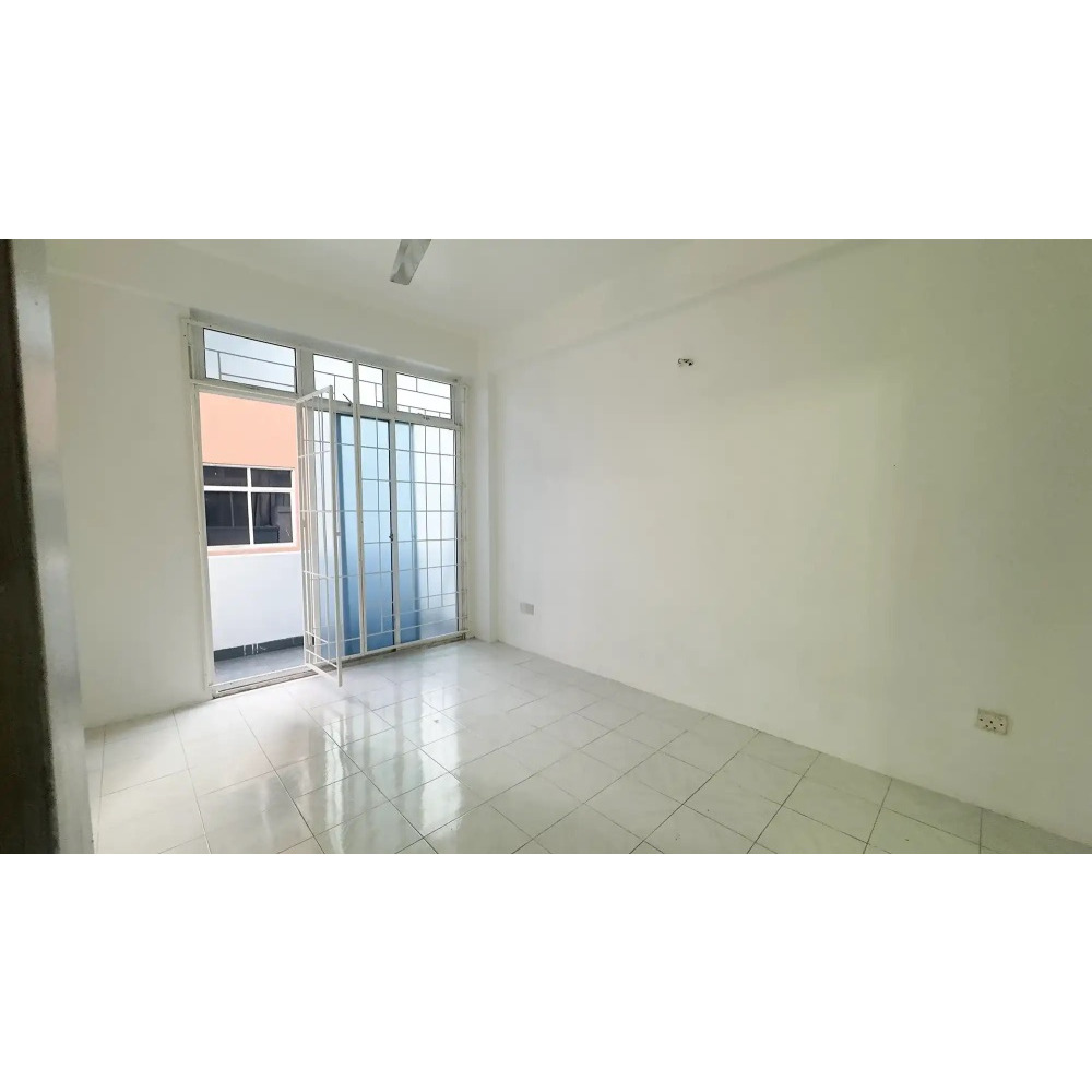 Unfurnished 2 bedroom apartment, 2nd Floor, NO LIFT, Gandhakoalhi Magu, Male' — Malé — Maafannu