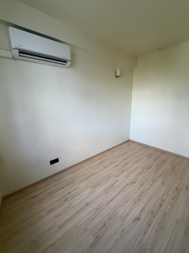 1 ROOM APARTMENT WITH KITCHEN & SITTING ROOM (5th floor no lift) 10,000 — Malé — Maafannu