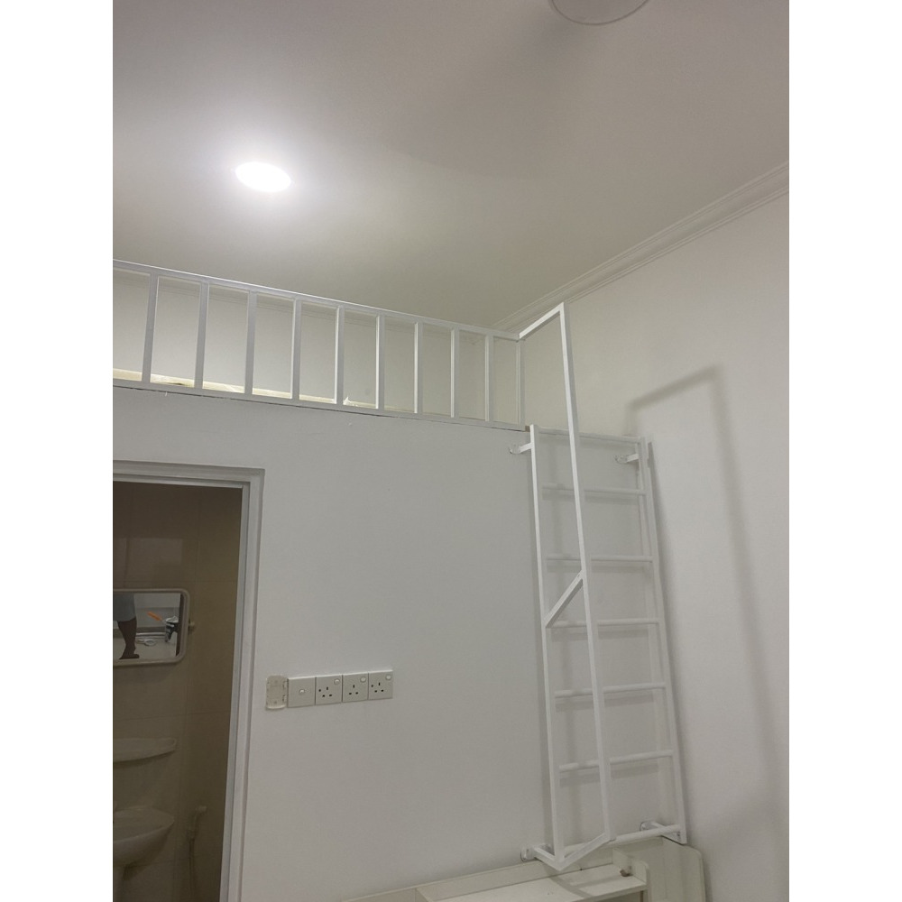 Spacious 1 A/C room available for long-term rent with Terrace — Malé — Maafannu