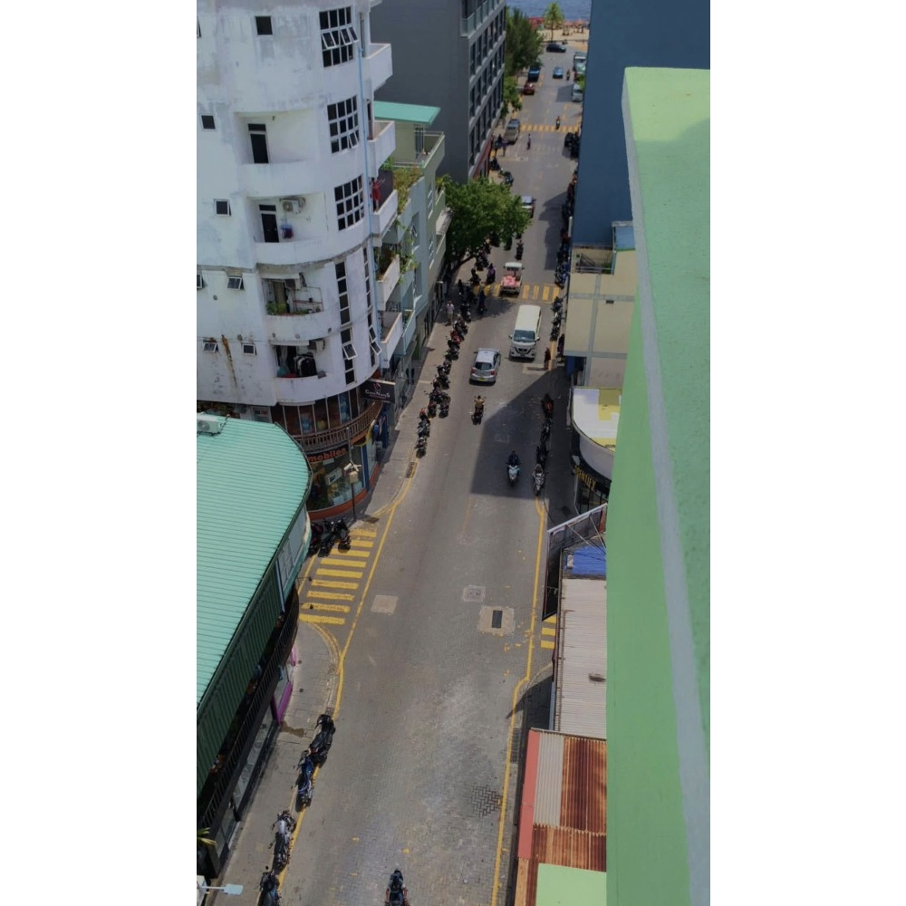1 AC Room for rent with Separate Entrance (Water & Electricity free) — Malé — Maafannu