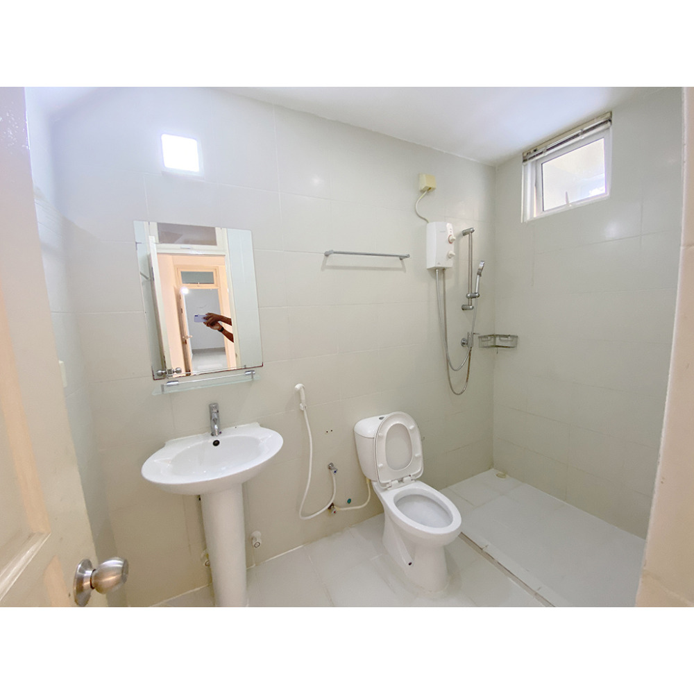 2 bedroom, attached toilets, kitchen, sitting room. Furnished/unfurnished. — Malé — Henveiru