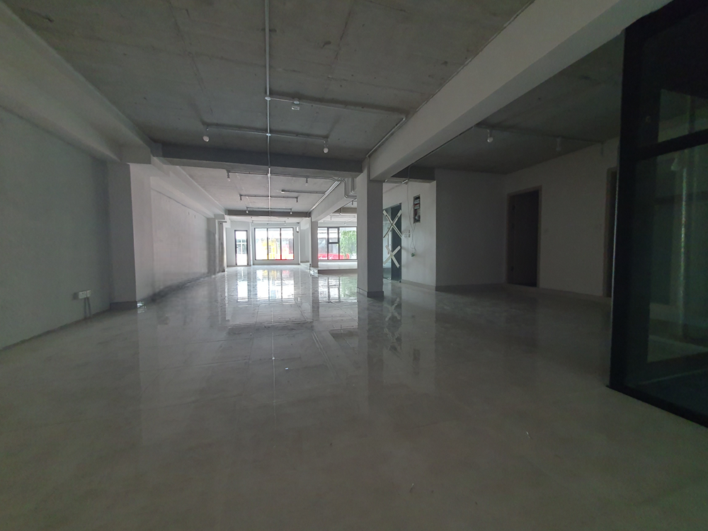 Showroom Shop, Godown Warehouse, Commercial Office Space Ground and first floor. — Malé — Maafannu