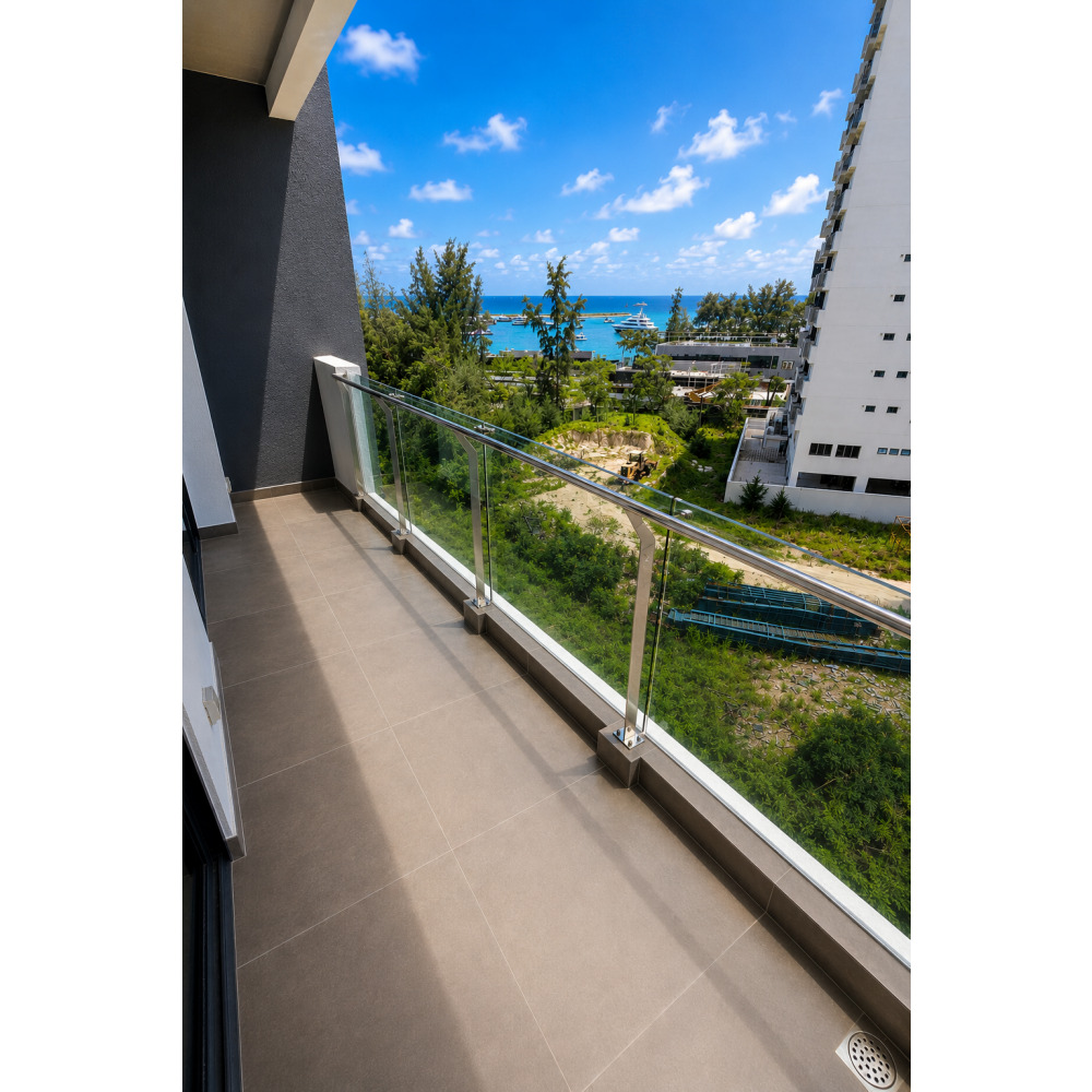 Brand-New Luxury 4 Bedroom Apartment with Car Park infront of Central Park — Hulhumalé