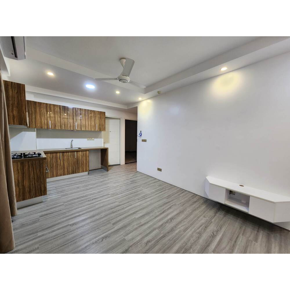 2 Room Apartment with attached Toilet (Call: Between 9:00 - 17:00 HRS) — Malé — Maafannu