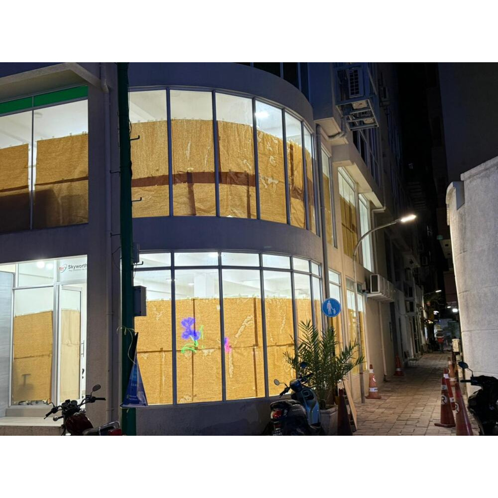 Shop, Mart, Showroom, Office, Godown Warehouse, Commercial Space, Ground/first — Malé — Maafannu
